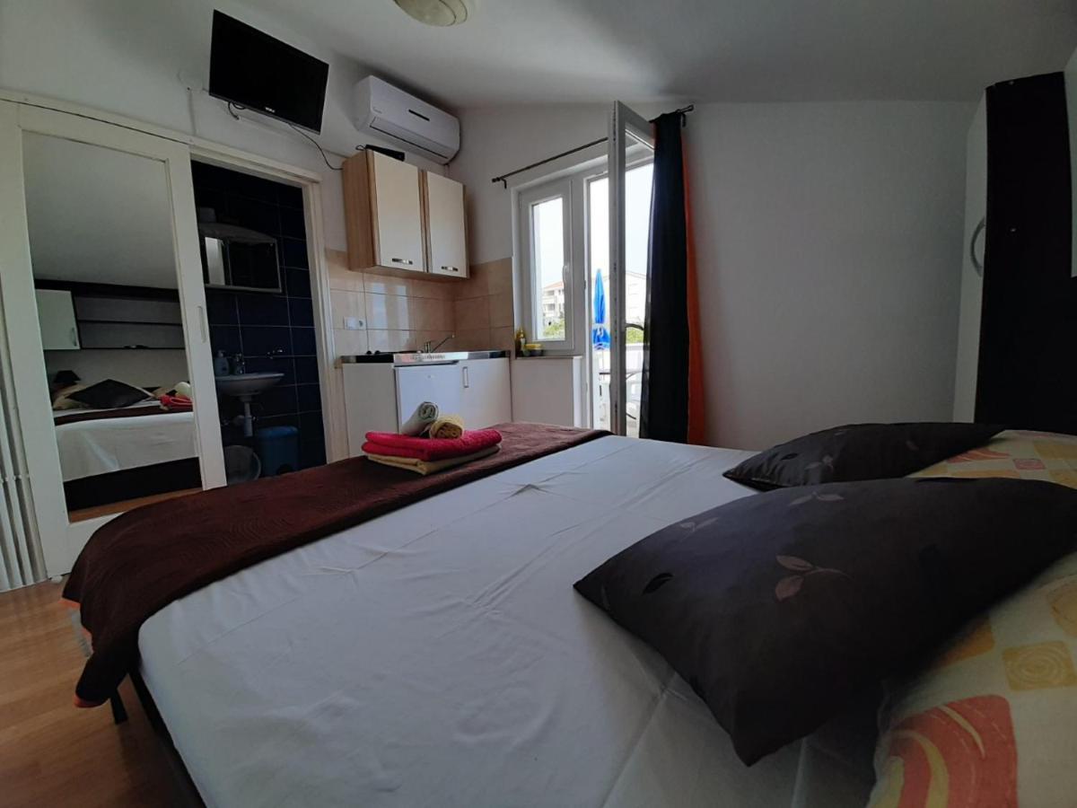 Apartments & Rooms Milena Водице Экстерьер фото