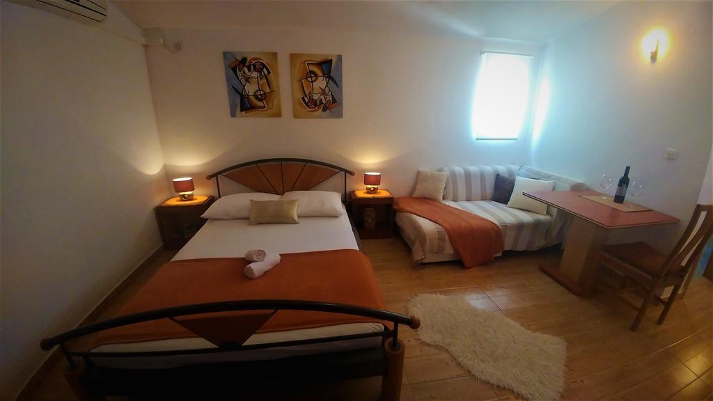Apartments & Rooms Milena Водице Экстерьер фото