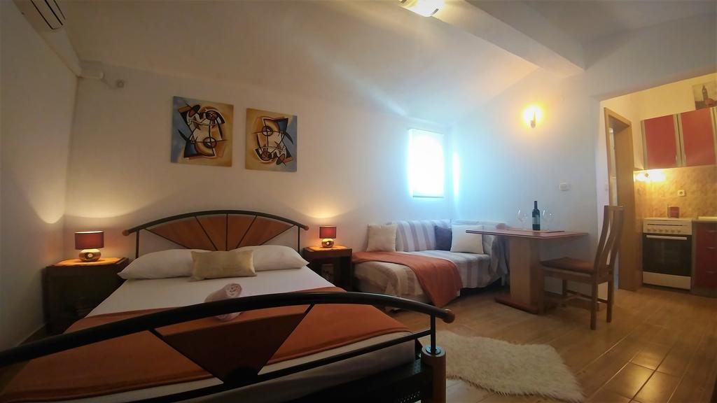 Apartments & Rooms Milena Водице Экстерьер фото