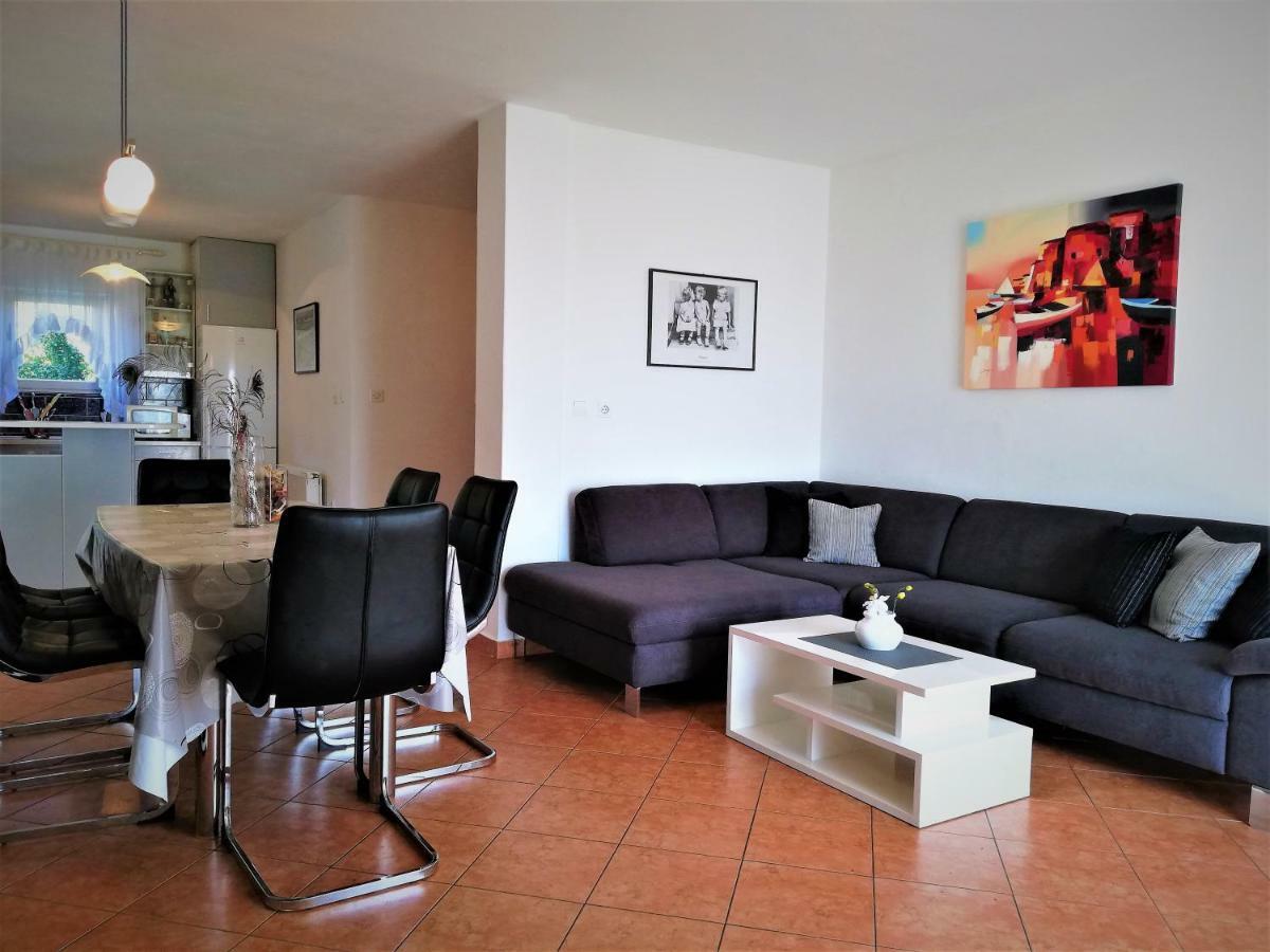 Apartments & Rooms Milena Водице Экстерьер фото