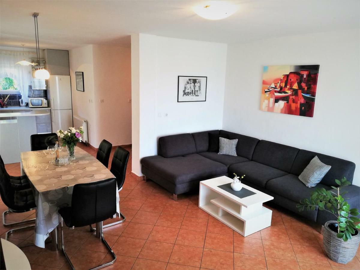 Apartments & Rooms Milena Водице Экстерьер фото